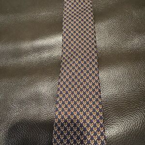 Banana Republic Navy and Gold Patterned Narrow Fox Tie